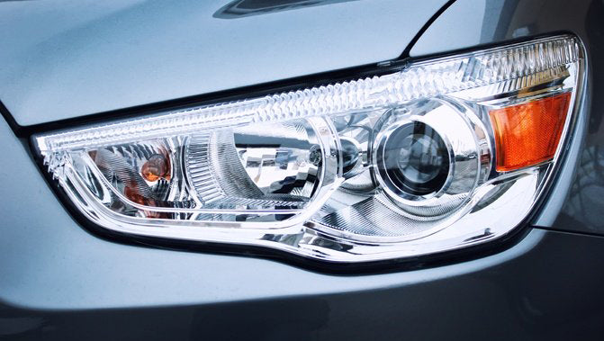 Poner bombillas LED al coche ahora es legal, barato y más seguro. Todo lo  que necesitas saber, incluida la letra pequeña
